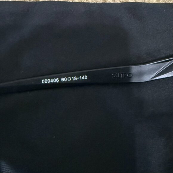 ✨NEW✨ ( OO9406 ) Oakley Sutro PRIZM POLARIZED Black-White Matte Frame - Picture 9 of 9